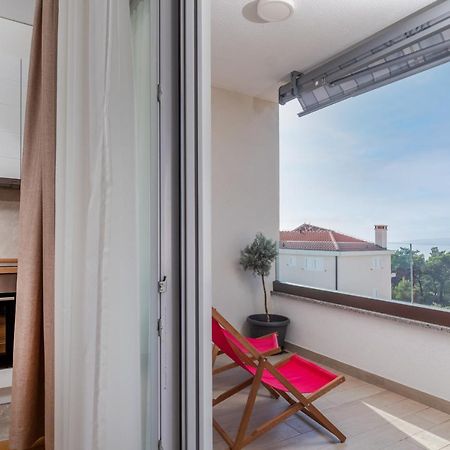 Solu Apartment Промайна Екстериор снимка