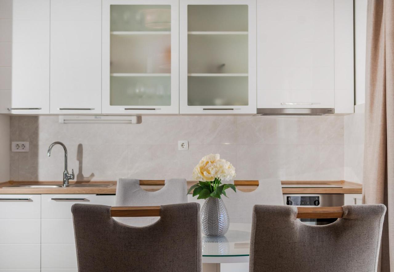 Solu Apartment Промайна Екстериор снимка